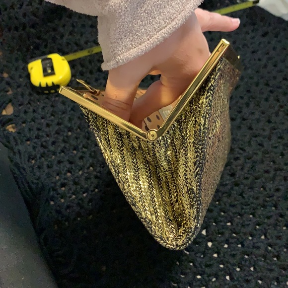 Classy Glamorous Golden Textured Evening Bag Fashion Clutch HU Certified Vegan - Picture 12 of 16